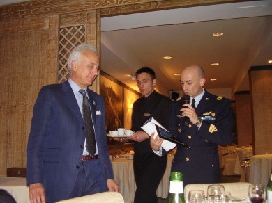 Il Comandante delle "Frecce Tricolori" : Ten Col. Massimo Tammaro - imparalarteassculturale